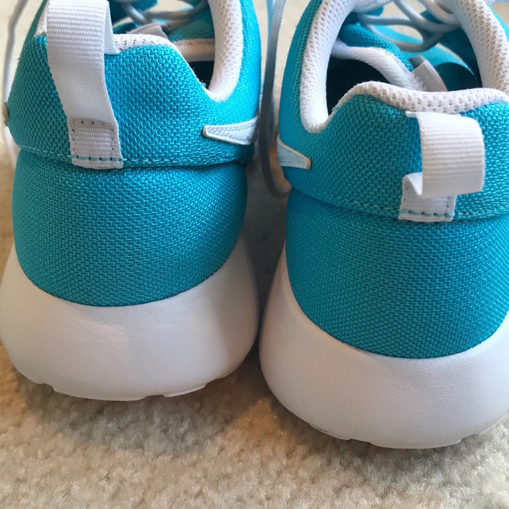 Nike Kids Blue Sneakers - Picture 4 of 8